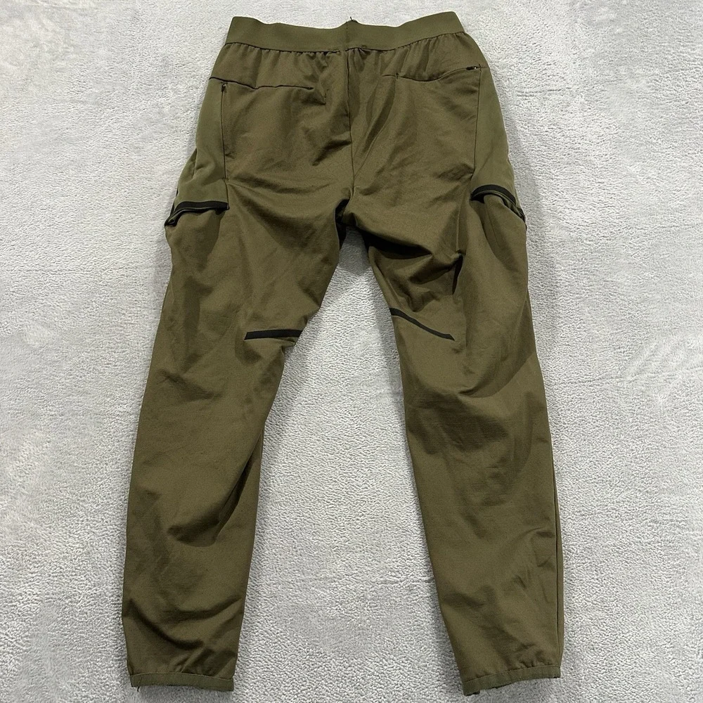 Nike excellent preowned